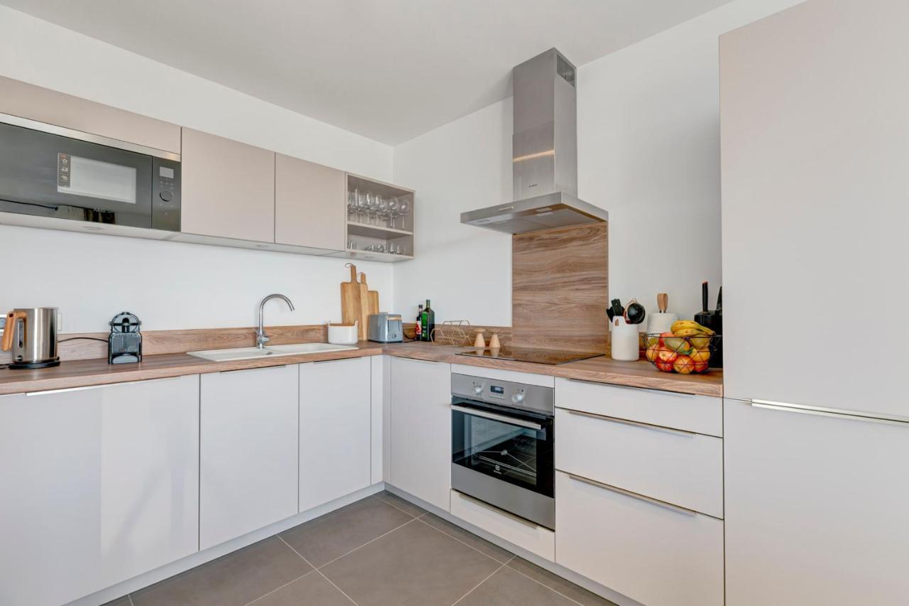 Serenity - 3 Bedroom Top Floor Apartment Parking & Lake View Terrace Annecy Exterior photo